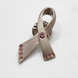 Vtg AVON Lapel Pin Breast Cancer Awareness Ribbon Brushed Silver Tone